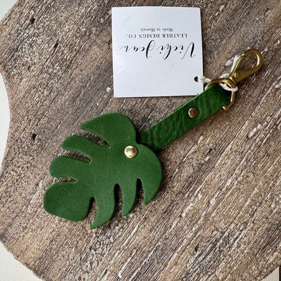Monstera Leather Bag Charm Leather Purse Keychain NEW FAST SHIP - Picture 1 of 3